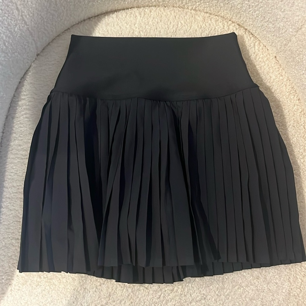ALO YOGA
Grand Slam pleated tennis skirt - Picture 4 of 5